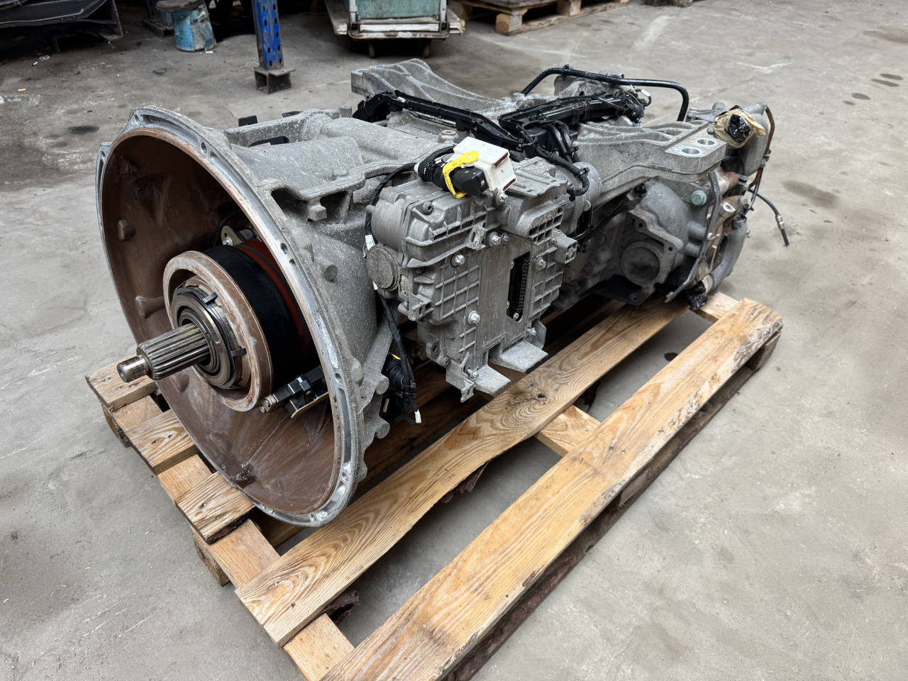 Mercedes-Benz Actros MP 4 G211-12   Mercedes-Benz Actros MP 4 truck - Gearbox for Truck: picture 3 Mercedes-Benz Actros MP 4 G211-12   Mercedes-Benz Actros MP 4 truck - Gearbox for Truck: picture 3