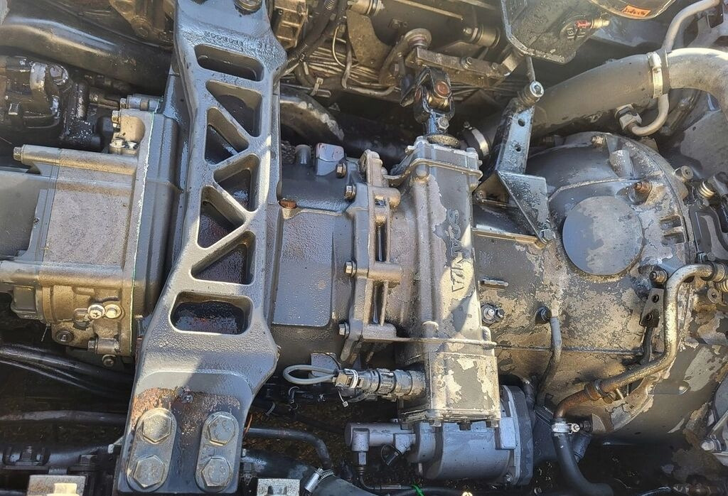 Scania GRS 895 R Scania GRS 895 R truck - Gearbox for Truck: picture 1 Scania GRS 895 R Scania GRS 895 R truck - Gearbox for Truck: picture 1