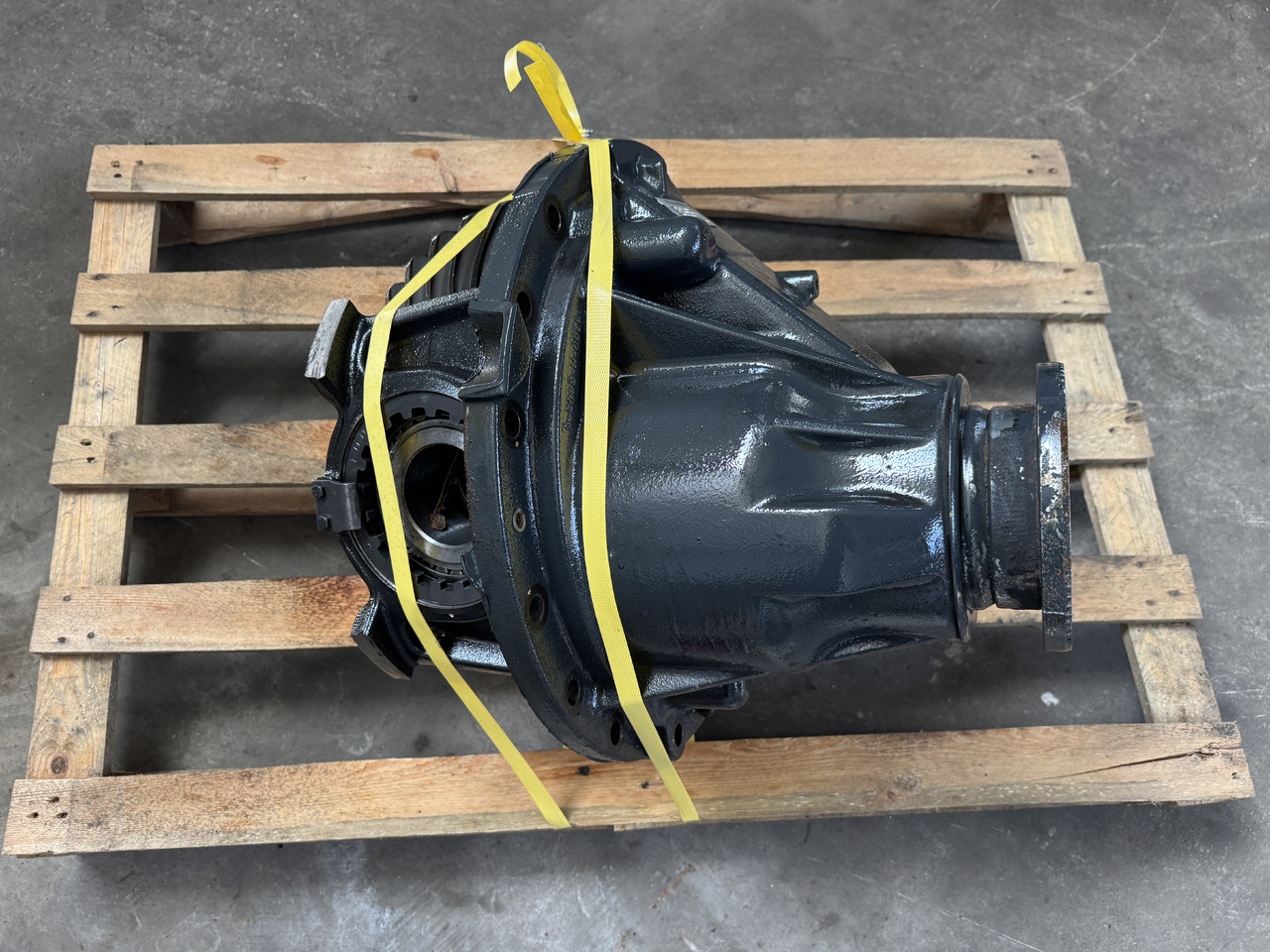 Iveco Stralis Hi-Way S-Way - Spare parts: picture 4 Iveco Stralis Hi-Way S-Way - Spare parts: picture 4