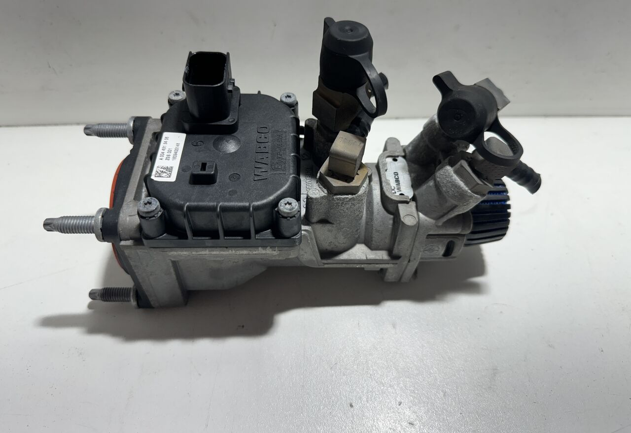 Mercedes-Benz ATEGO ANTOS AROCS A0044313406 - Brake valve for Truck: picture 3 Mercedes-Benz ATEGO ANTOS AROCS A0044313406 - Brake valve for Truck: picture 3