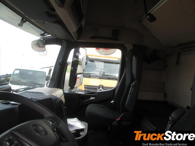 Tractor unit Mercedes-Benz Actros 1845 LS: picture 6