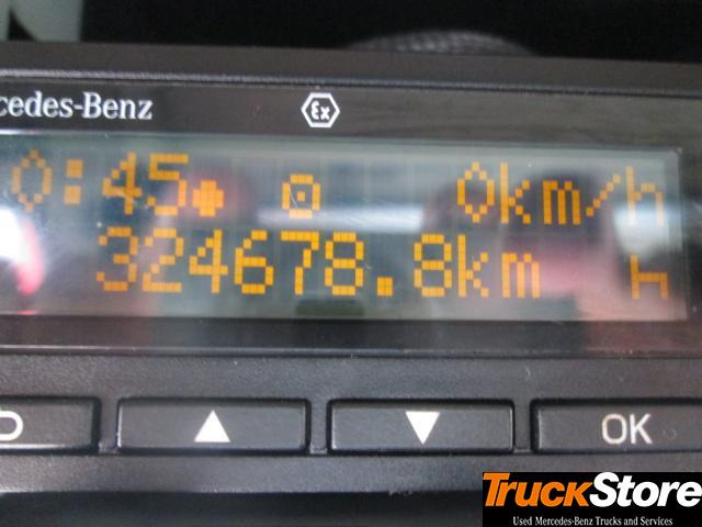 Tractor unit Mercedes-Benz Actros 1845 LS: picture 7