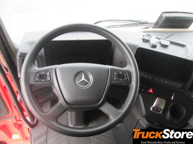 Tractor unit Mercedes-Benz Actros 1845 LS nRL: picture 10 Tractor unit Mercedes-Benz Actros 1845 LS nRL: picture 10
