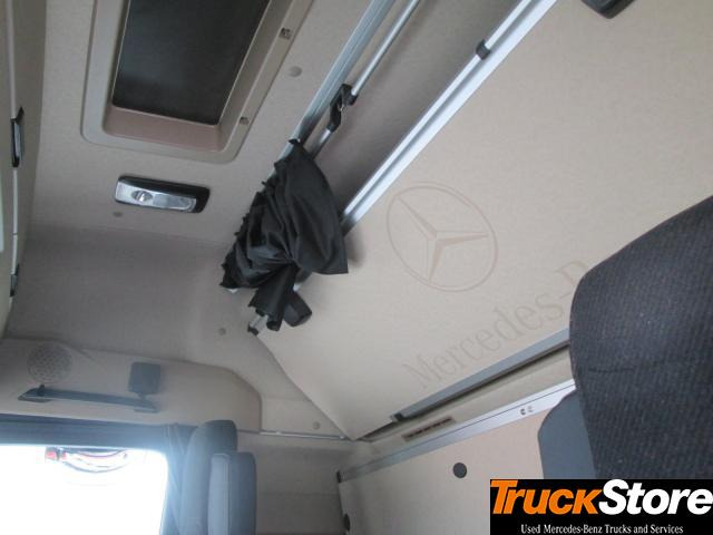 Mercedes-Benz Actros 1845 LS nRL - Tractor unit: picture 5 Mercedes-Benz Actros 1845 LS nRL - Tractor unit: picture 5