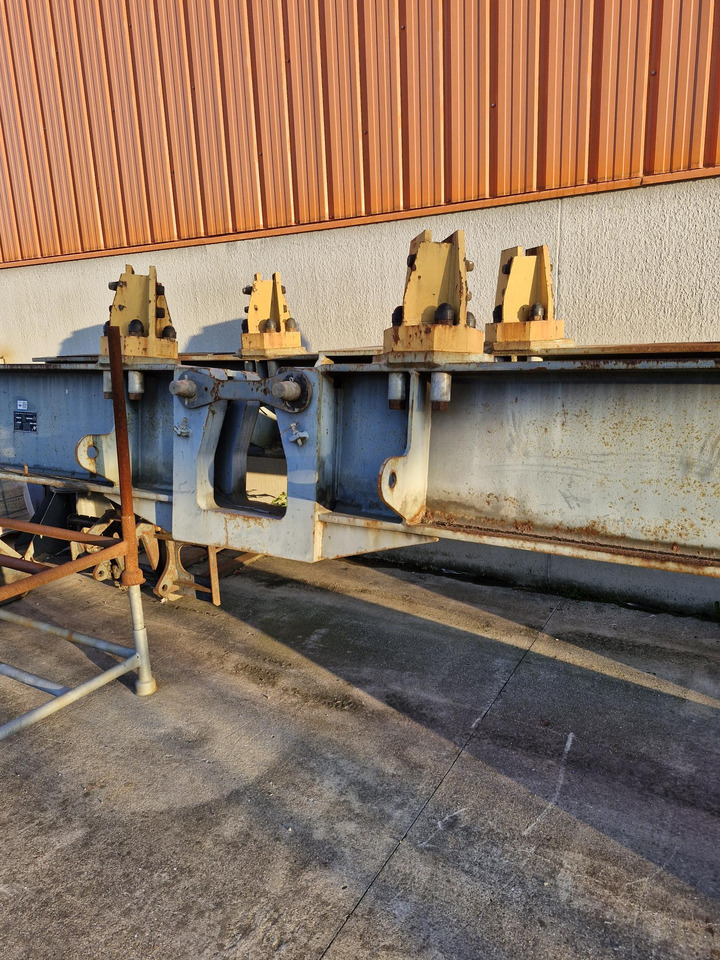 Liebherr 71EC B kreuz 3,80x3,80m - Crane: picture 1 Liebherr 71EC B kreuz 3,80x3,80m - Crane: picture 1