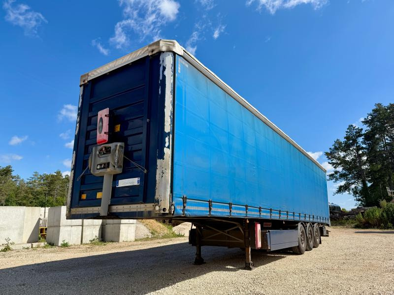 Curtainsider semi-trailer Fruehauf: picture 1