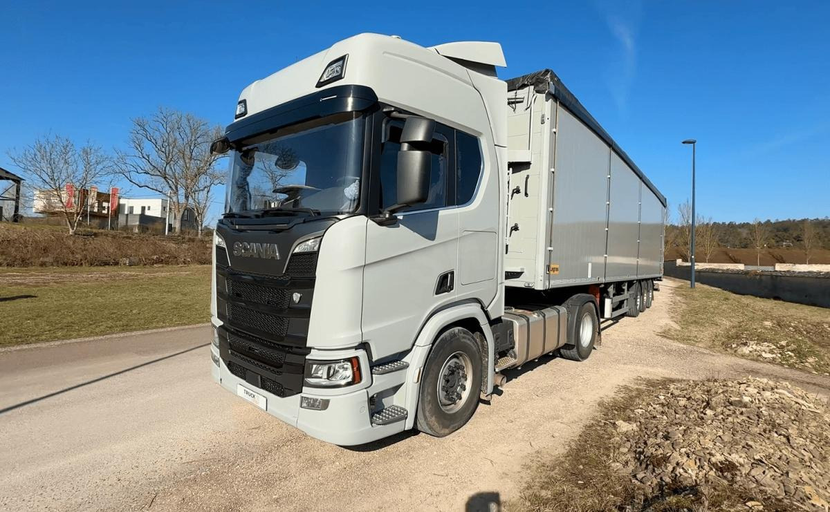 Scania R R520 - Tractor unit: picture 2 Scania R R520 - Tractor unit: picture 2