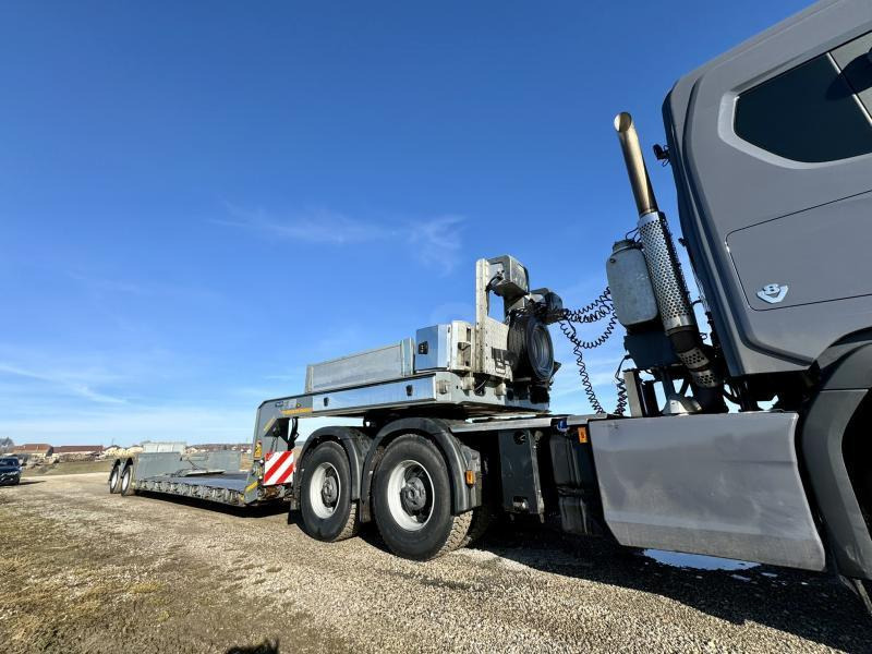 YALCIN - Low loader semi-trailer: picture 3 YALCIN - Low loader semi-trailer: picture 3