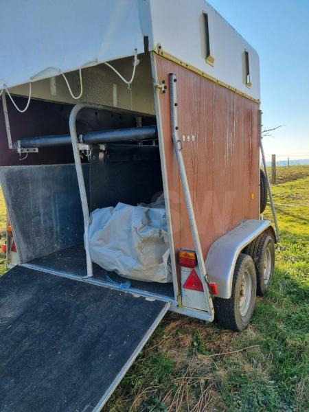 Nc - Horse trailer: picture 4 Nc - Horse trailer: picture 4
