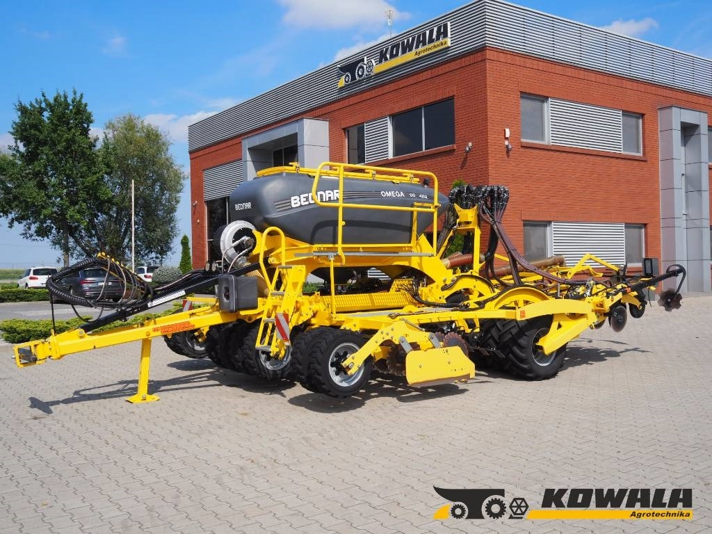 Bednar OMEGA OO 4000L - Combine seed drill: picture 1 Bednar OMEGA OO 4000L - Combine seed drill: picture 1