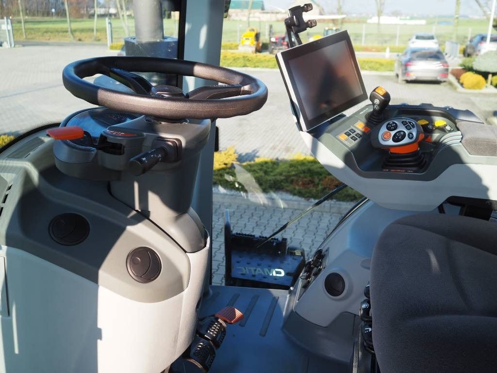 Farm tractor Claas Axion 920 CMATIC, GPS, CEMIS 1200, PTO: picture 6 Farm tractor Claas Axion 920 CMATIC, GPS, CEMIS 1200, PTO: picture 6