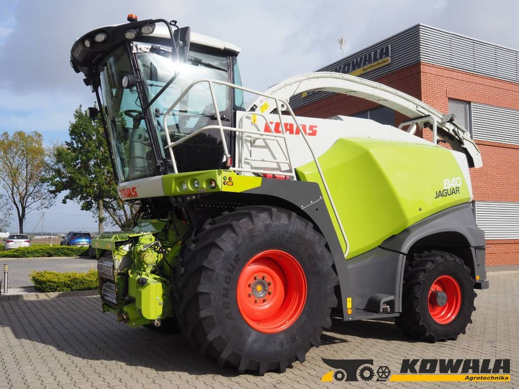 Claas Jaguar 840 4x4  - Forage harvester: picture 1 Claas Jaguar 840 4x4  - Forage harvester: picture 1