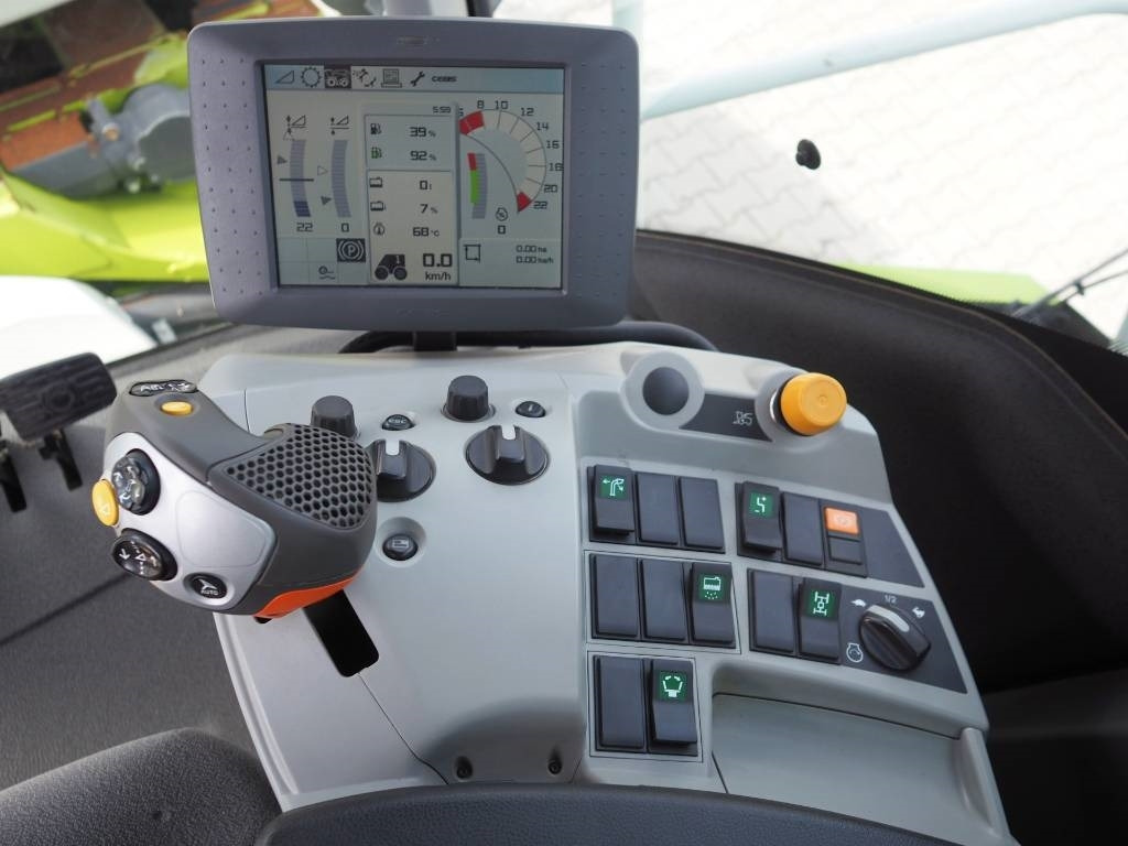 Claas Jaguar 950 4x4 + Orbis 750  on lease Claas Jaguar 950 4x4 + Orbis 750: picture 8