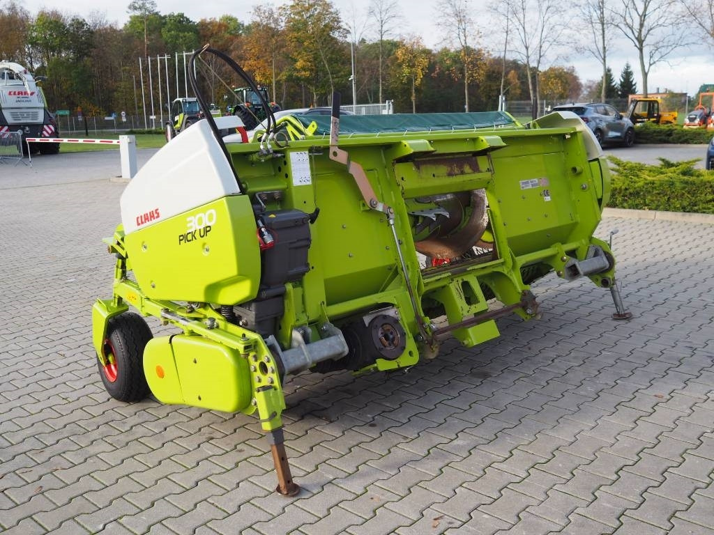 Claas PICK UP 300 HD - Forage harvester attachment: picture 3 Claas PICK UP 300 HD - Forage harvester attachment: picture 3