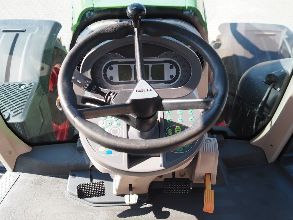 Farm tractor Fendt 824 Vario S4 ProfiPlus, GPS: picture 6