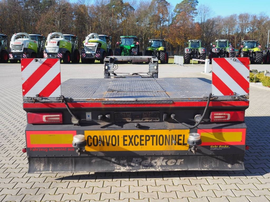 Recker SANR-38 - Low loader semi-trailer: picture 3 Recker SANR-38 - Low loader semi-trailer: picture 3