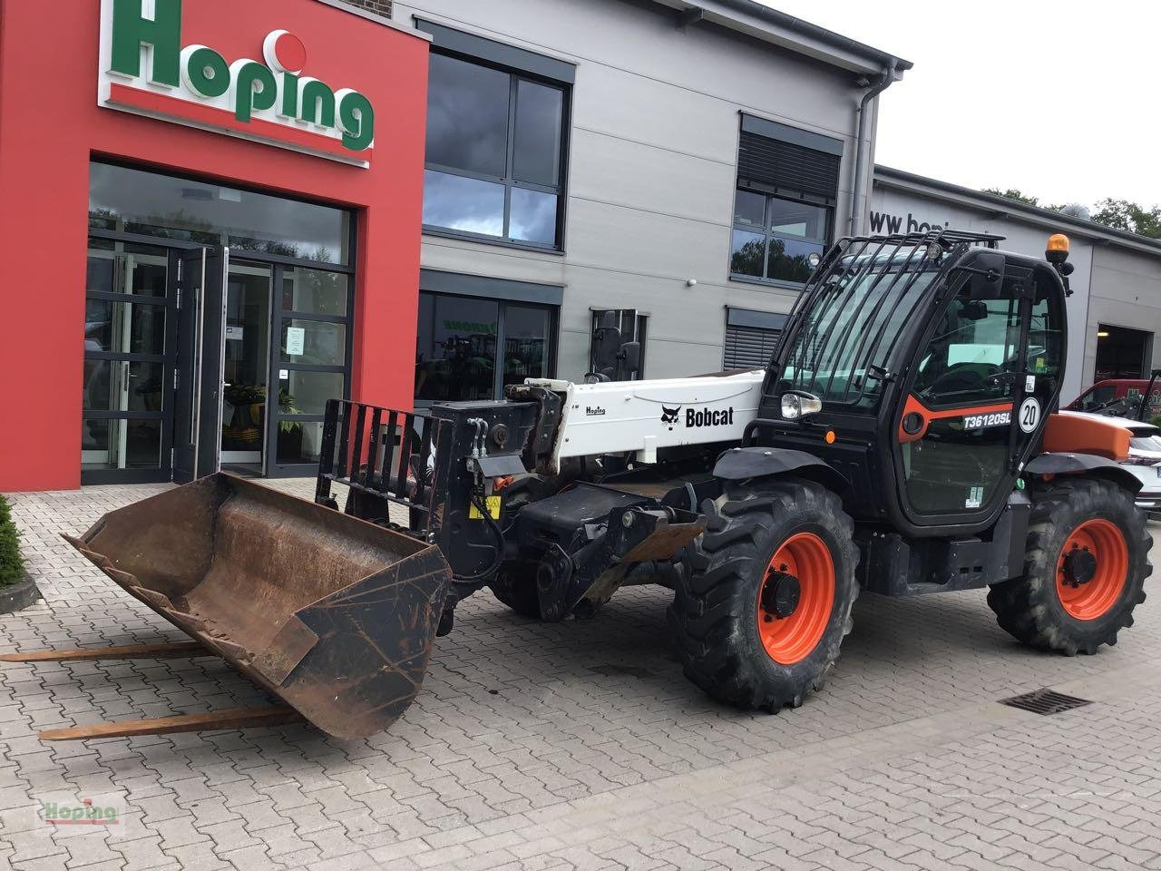 Bobcat T36120SL - Telescopic handler: picture 2 Bobcat T36120SL - Telescopic handler: picture 2