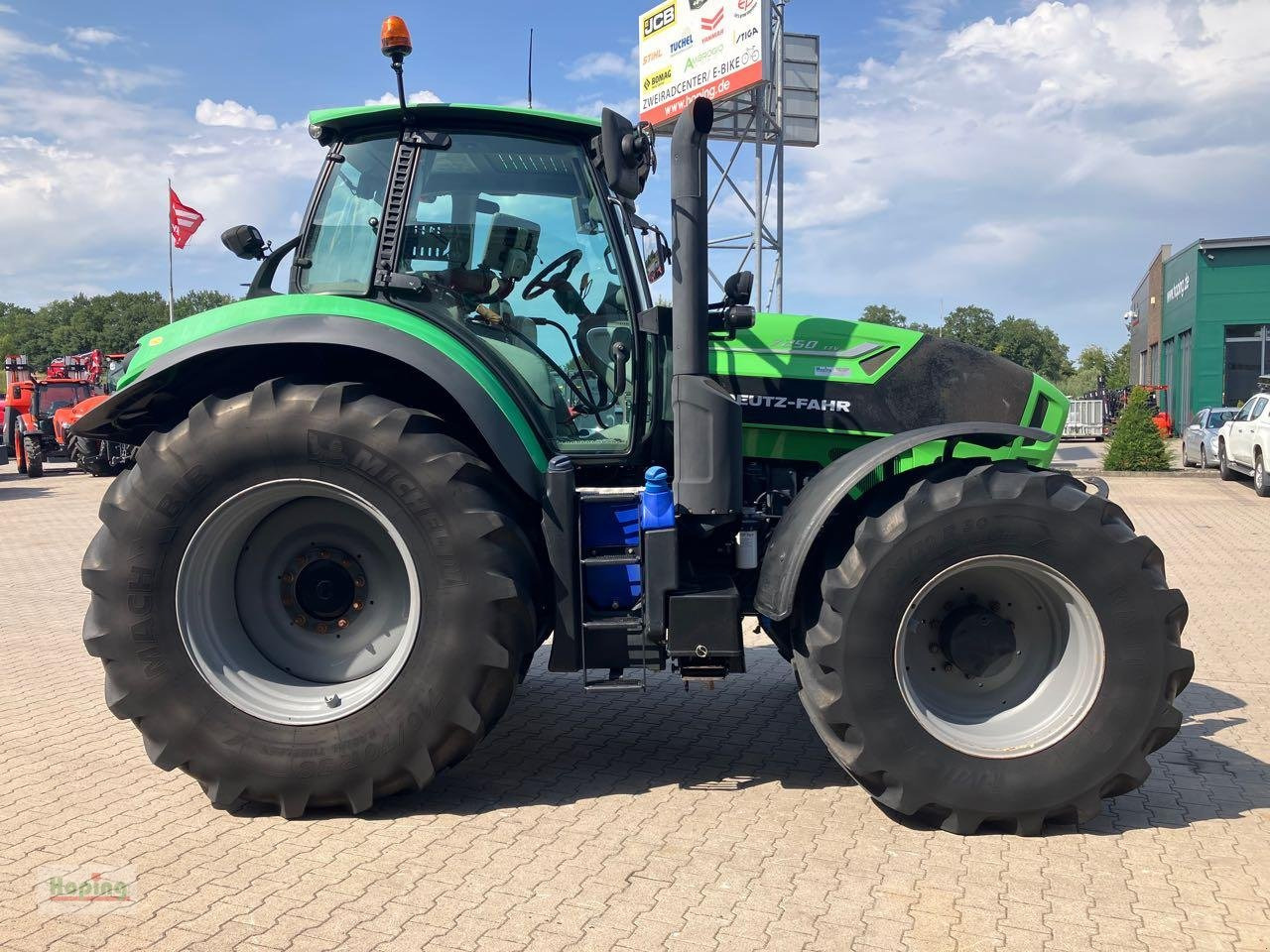 Deutz-Fahr 7250 Agrotron TTV - Farm tractor: picture 3 Deutz-Fahr 7250 Agrotron TTV - Farm tractor: picture 3