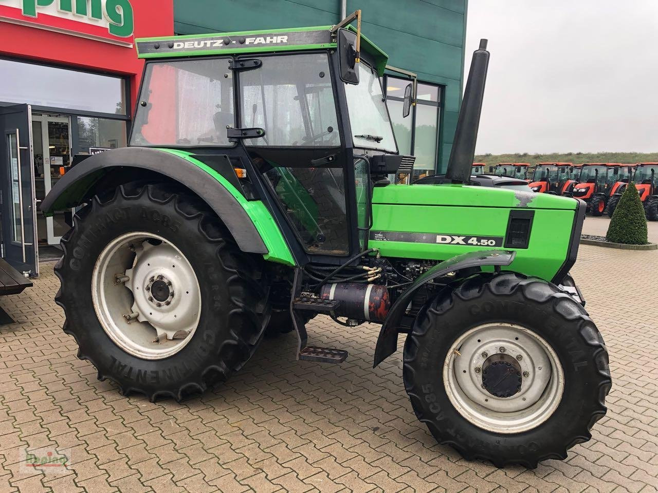 Deutz-Fahr DX 4.50 - Farm tractor: picture 2 Deutz-Fahr DX 4.50 - Farm tractor: picture 2