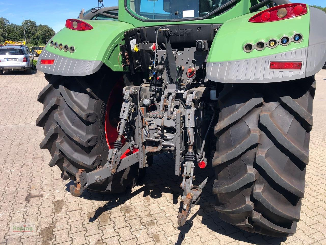 Farm tractor Fendt 714 Vario: picture 10