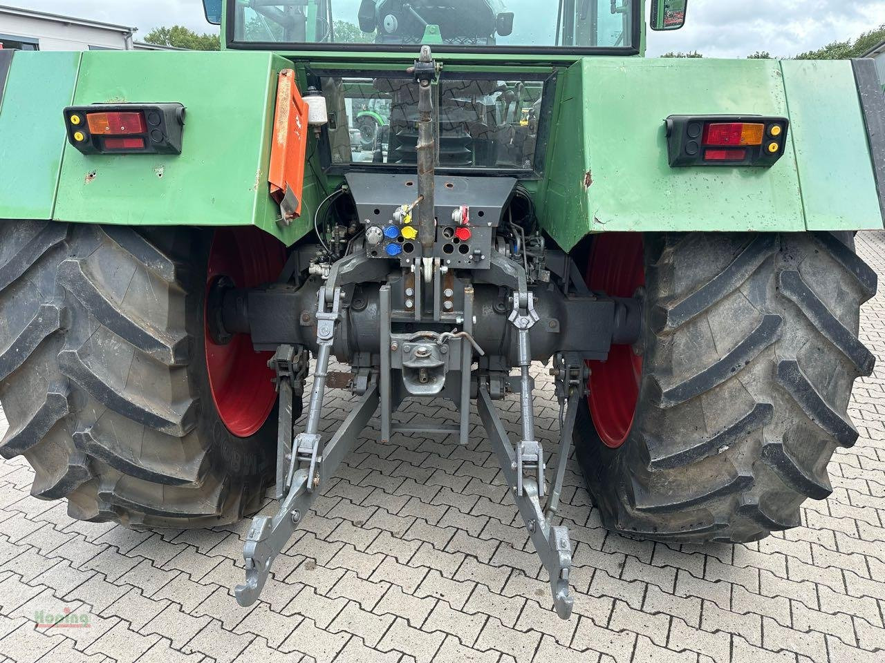 Farm tractor Fendt Favorit 614 LSA Turbomatik: picture 11 Farm tractor Fendt Favorit 614 LSA Turbomatik: picture 11