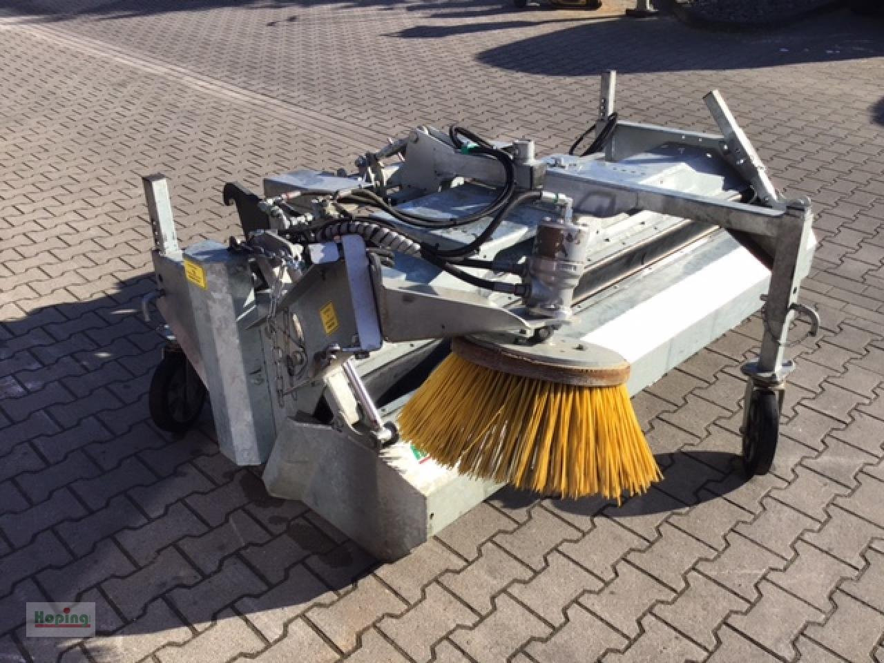 Fliegl 2300mm/Atlas SW - Broom: picture 3 Fliegl 2300mm/Atlas SW - Broom: picture 3