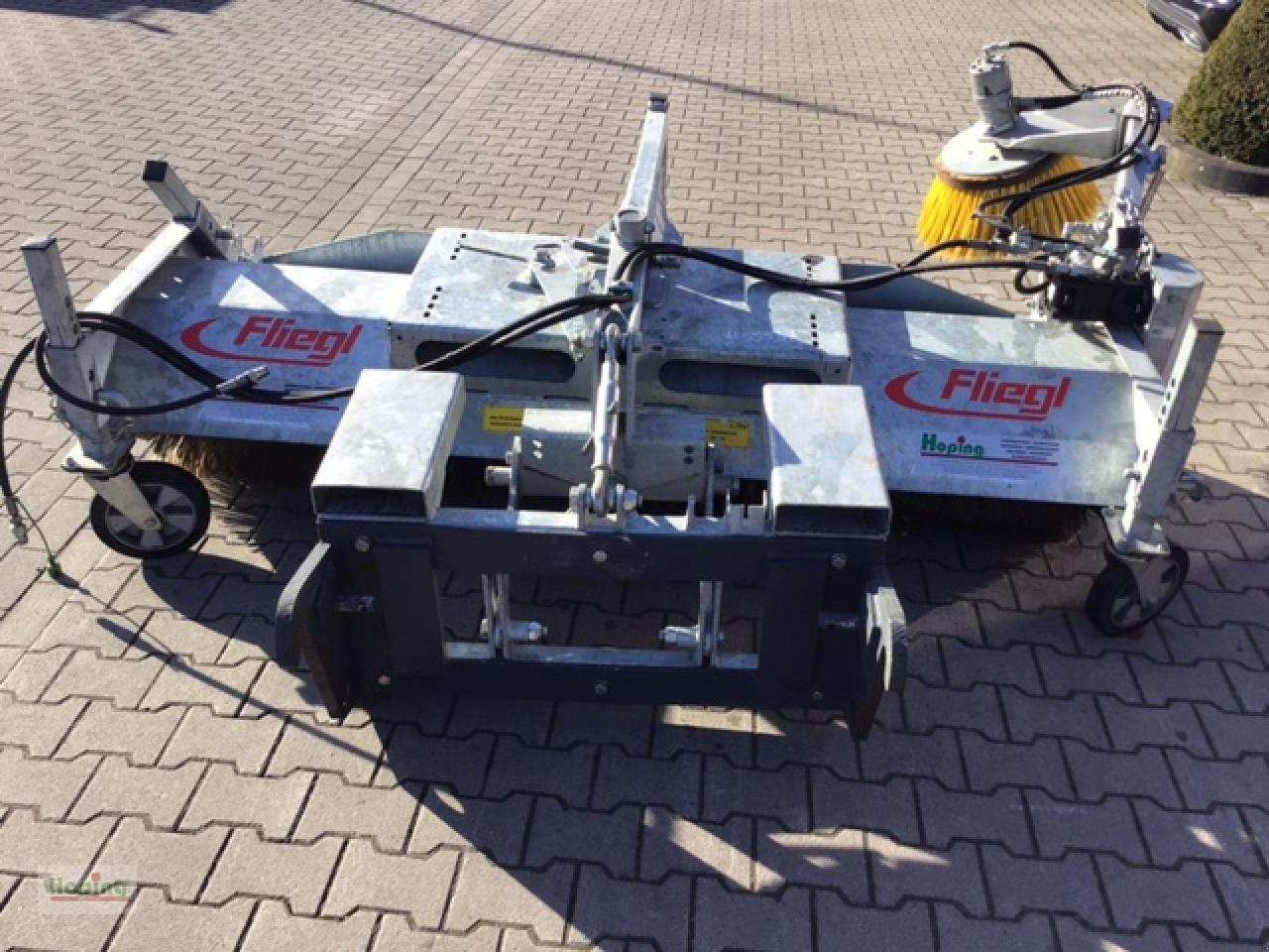 Fliegl 2300mm/Atlas SW - Broom: picture 5 Fliegl 2300mm/Atlas SW - Broom: picture 5