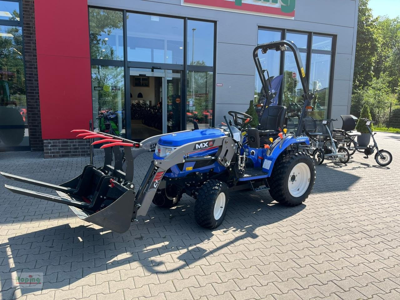 Iseki TM3267 AL - Municipal tractor: picture 1 Iseki TM3267 AL - Municipal tractor: picture 1