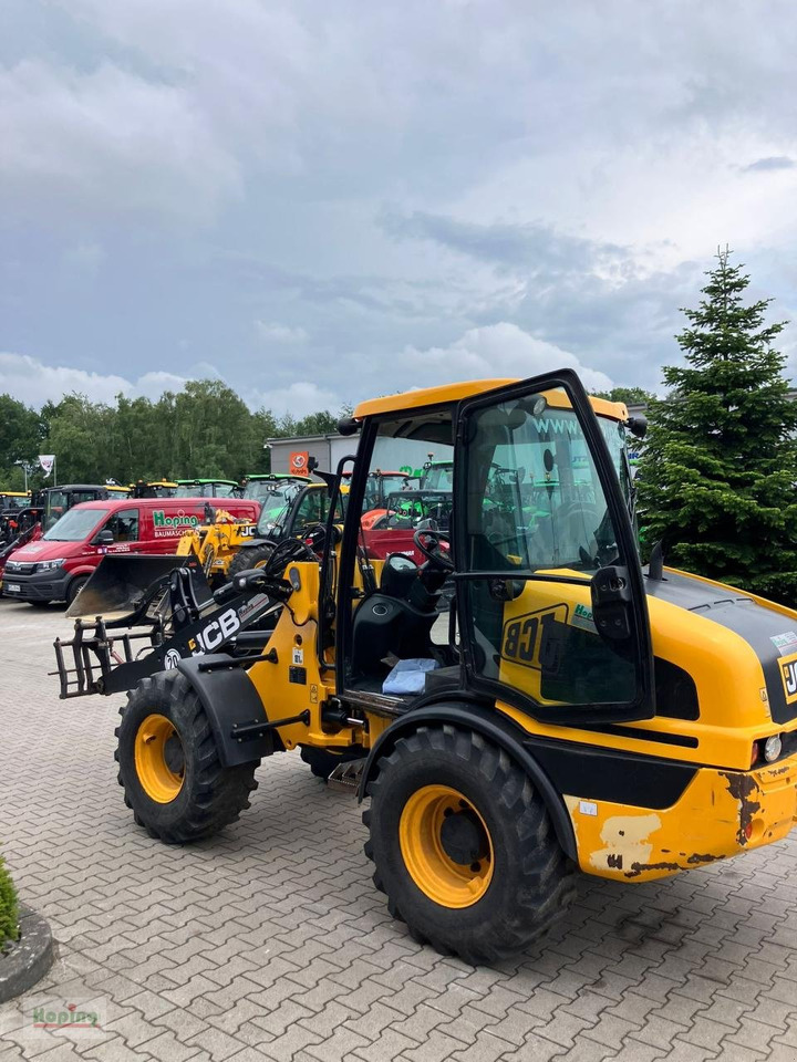 JCB 407 - Wheel loader: picture 3 JCB 407 - Wheel loader: picture 3