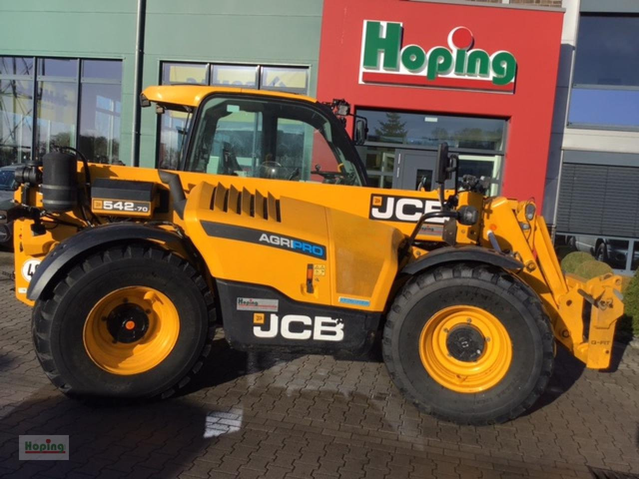 JCB 542X70 Agri Pro - Telescopic handler: picture 1 JCB 542X70 Agri Pro - Telescopic handler: picture 1