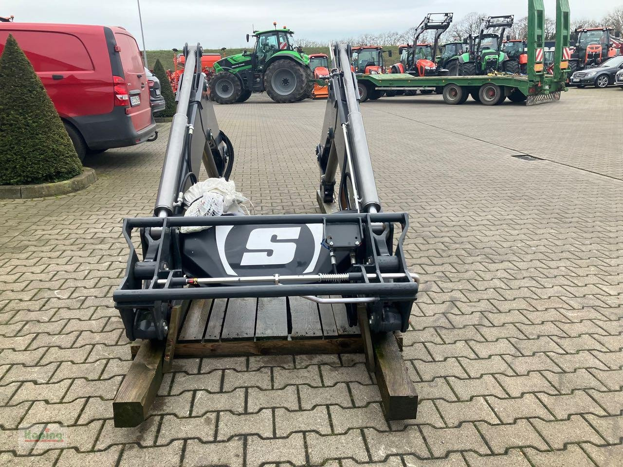 Stoll FZ 41-25 - Front loader for tractor: picture 4 Stoll FZ 41-25 - Front loader for tractor: picture 4