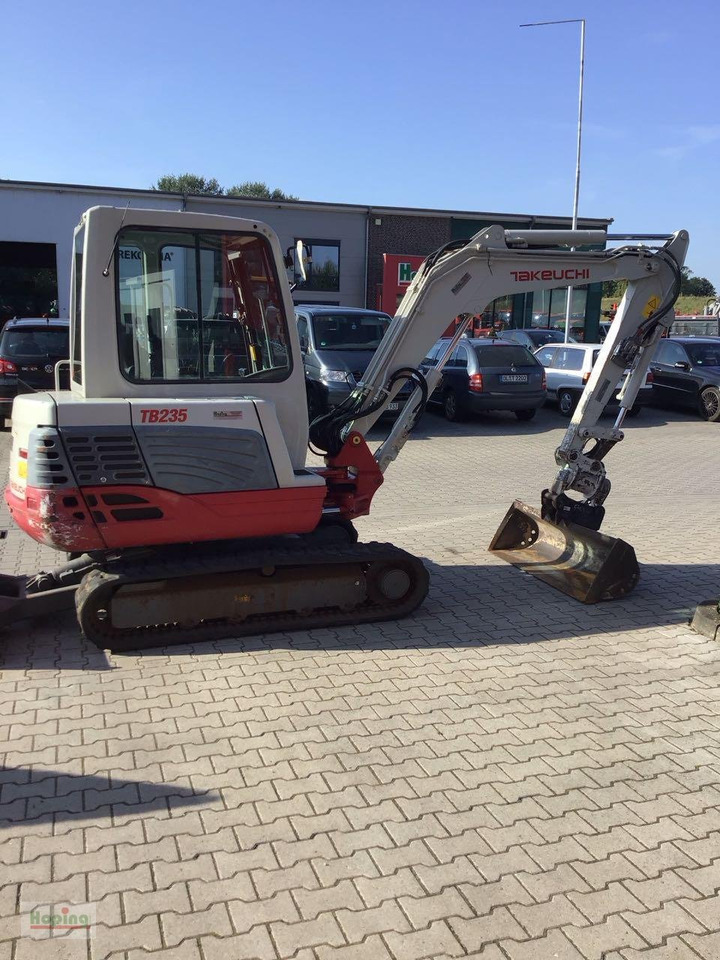 Takeuchi TB 235 - Mini excavator: picture 4 Takeuchi TB 235 - Mini excavator: picture 4