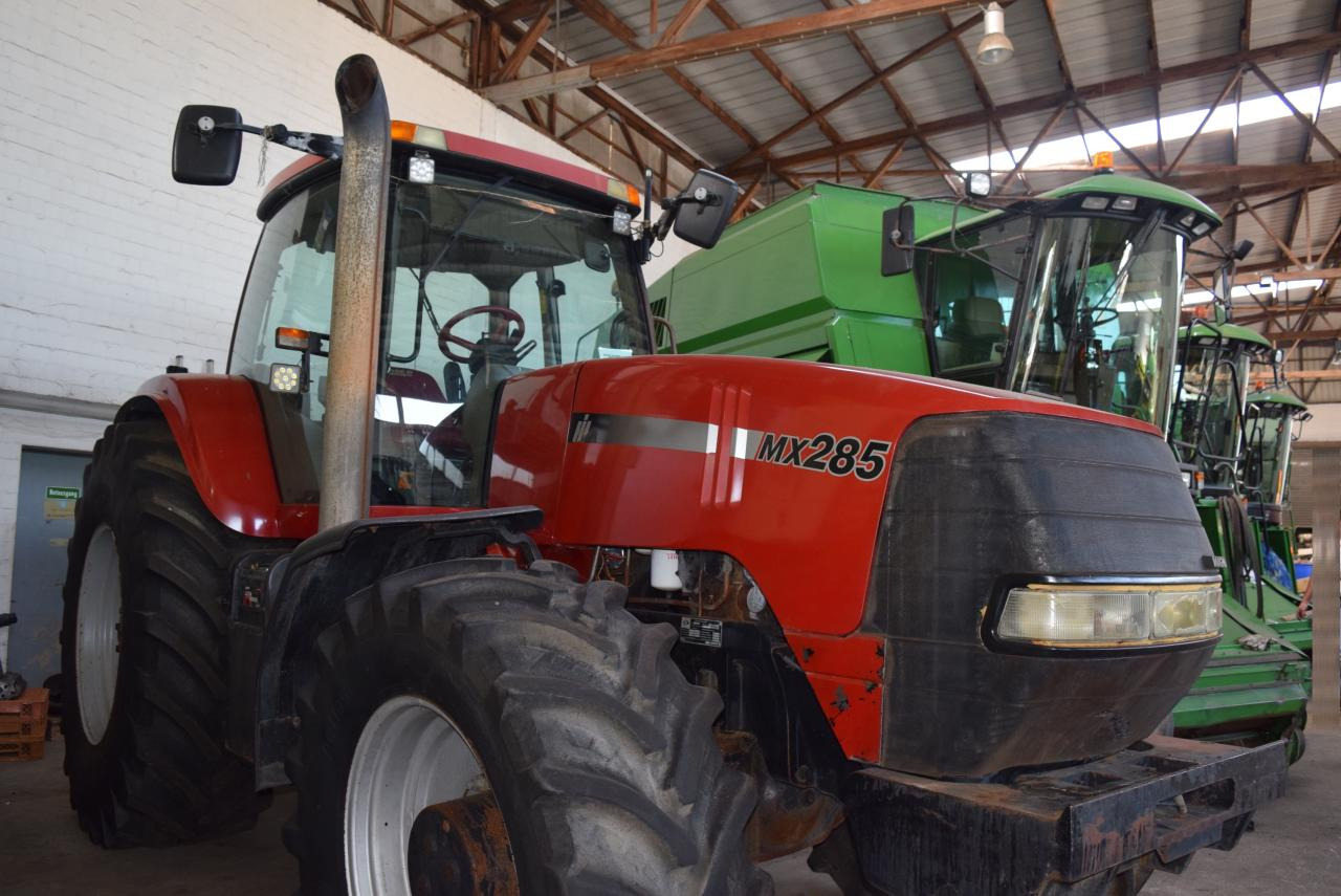 Case-IH MX 285 Magnum - Farm tractor: picture 2 Case-IH MX 285 Magnum - Farm tractor: picture 2