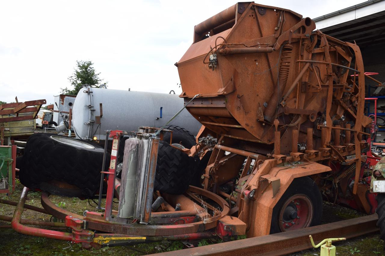Lely Welger *zur Teileverwertung* - Round baler: picture 3 Lely Welger *zur Teileverwertung* - Round baler: picture 3