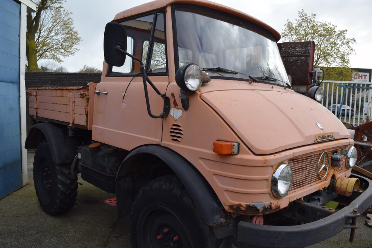 Mercedes-Benz Unimog U421 - Municipal/ Special vehicle: picture 1 Mercedes-Benz Unimog U421 - Municipal/ Special vehicle: picture 1