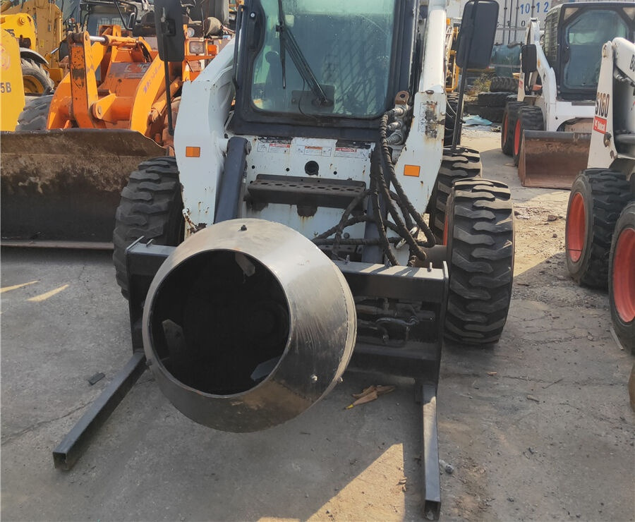 Bobcat S300 - Skid steer loader: picture 3 Bobcat S300 - Skid steer loader: picture 3