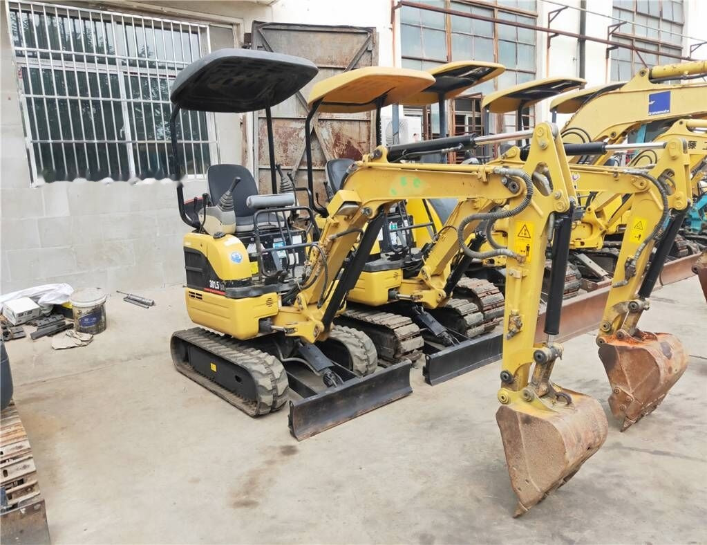 Caterpillar 301.5 CR - Mini excavator: picture 2 Caterpillar 301.5 CR - Mini excavator: picture 2
