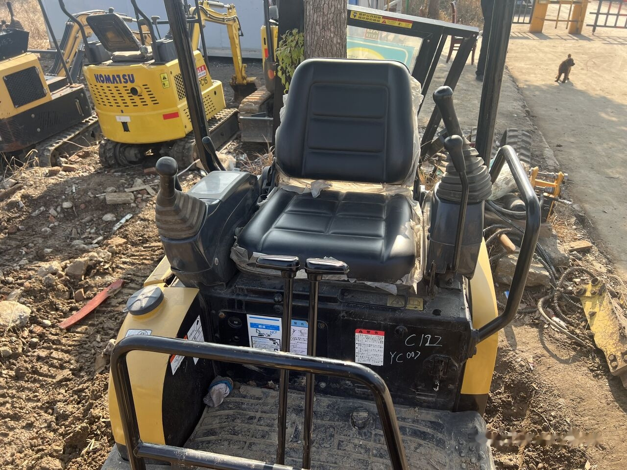 Caterpillar 301.5CR - Mini excavator: picture 2 Caterpillar 301.5CR - Mini excavator: picture 2