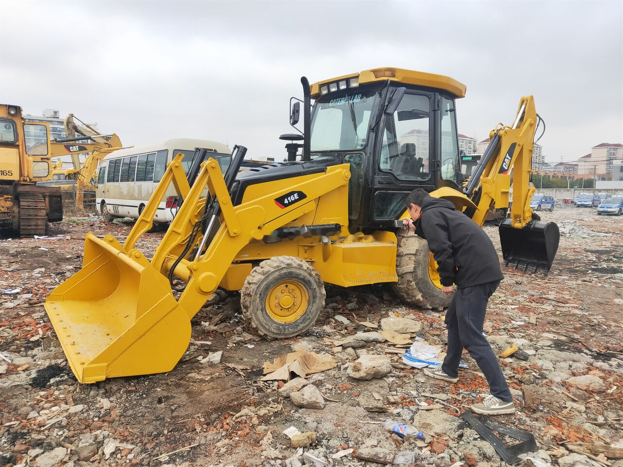 Backhoe loader Caterpillar 416E: picture 6