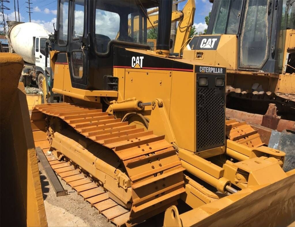Caterpillar D4C - Bulldozer: picture 2 Caterpillar D4C - Bulldozer: picture 2