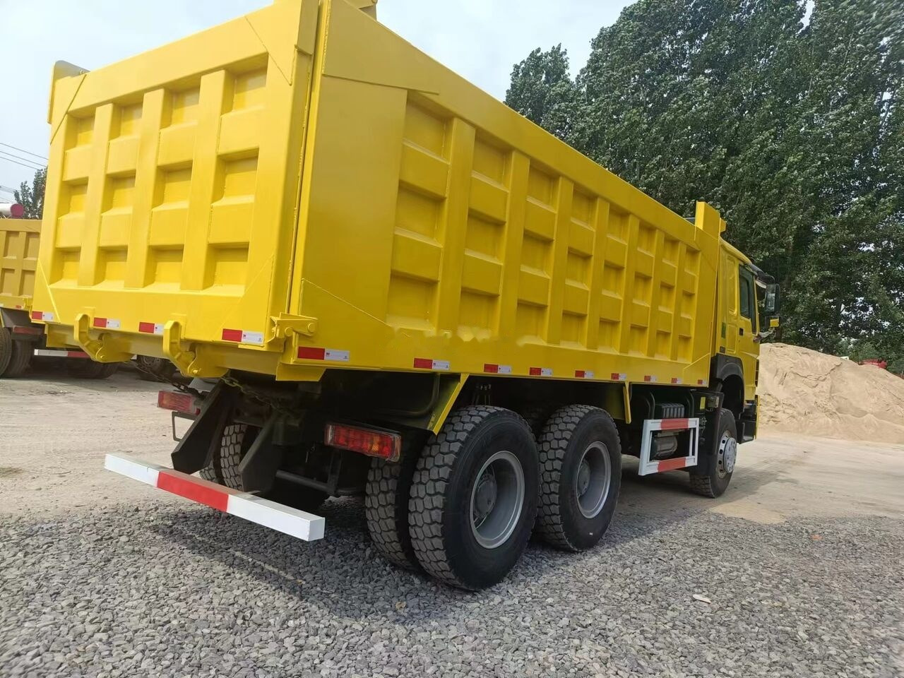 New Tipper Howo 6*4 Brand New: picture 8 New Tipper Howo 6*4 Brand New: picture 8