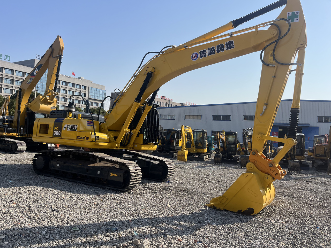 KOMATSU PC300-7 - Crawler excavator: picture 4 KOMATSU PC300-7 - Crawler excavator: picture 4