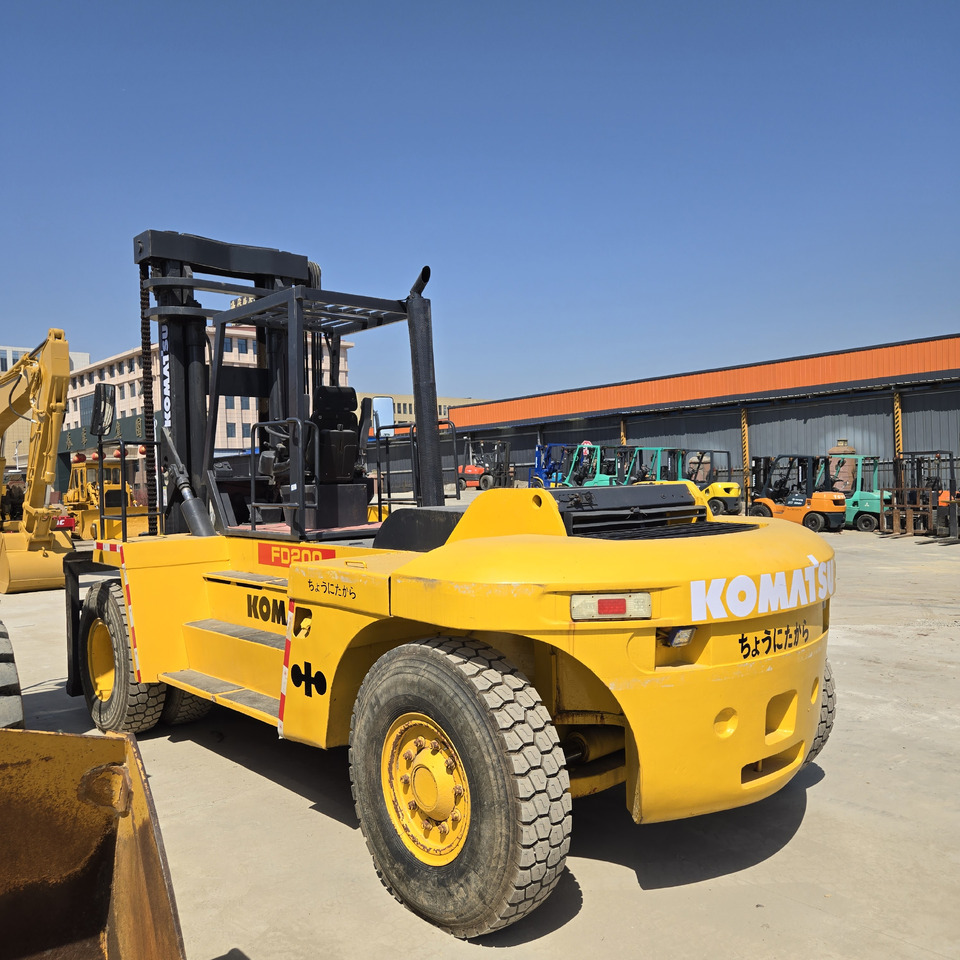 Komatsu FD200 - Diesel forklift: picture 3 Komatsu FD200 - Diesel forklift: picture 3