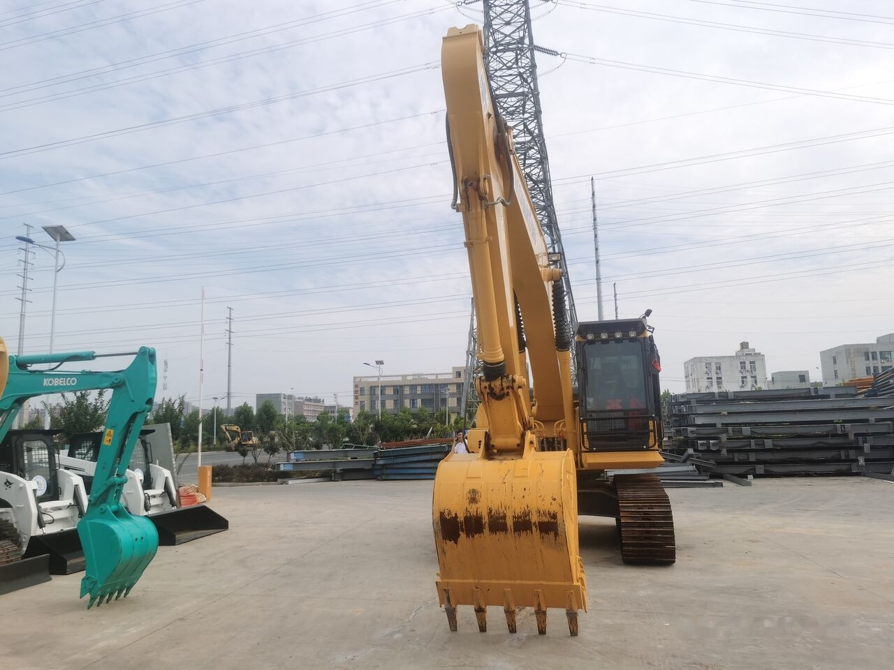 Komatsu PC200-8 - Crawler excavator: picture 4 Komatsu PC200-8 - Crawler excavator: picture 4