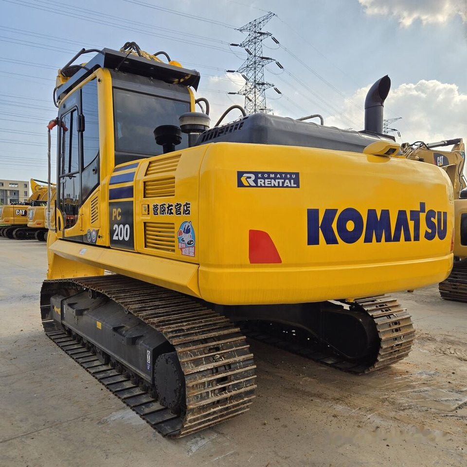 Komatsu PC200-8MO - Crawler excavator: picture 2 Komatsu PC200-8MO - Crawler excavator: picture 2