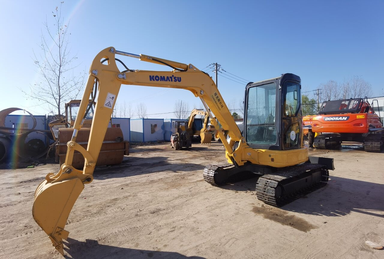 Komatsu PC40 - Mini excavator: picture 5 Komatsu PC40 - Mini excavator: picture 5