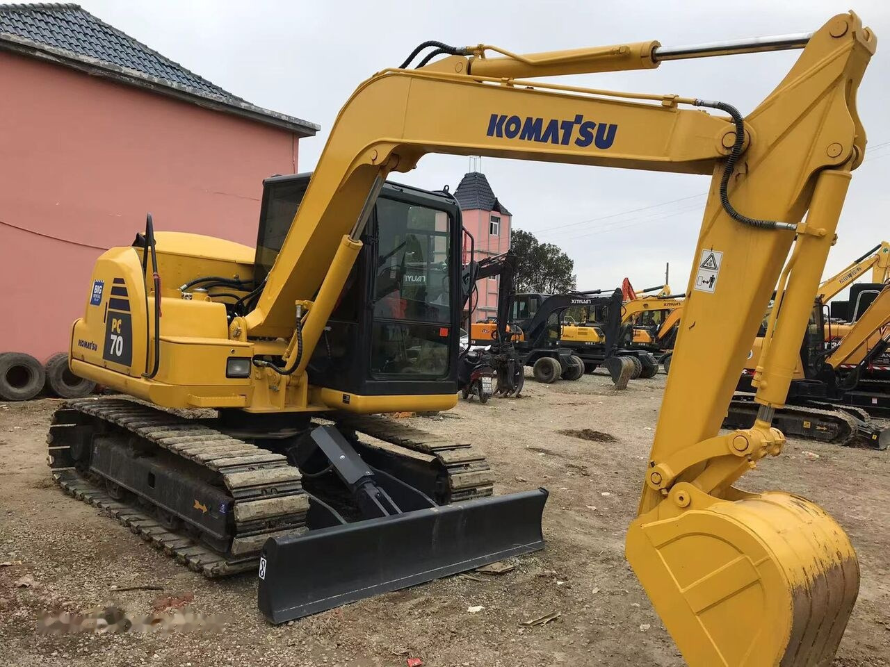 Komatsu PC70-8 - Crawler excavator: picture 2 Komatsu PC70-8 - Crawler excavator: picture 2