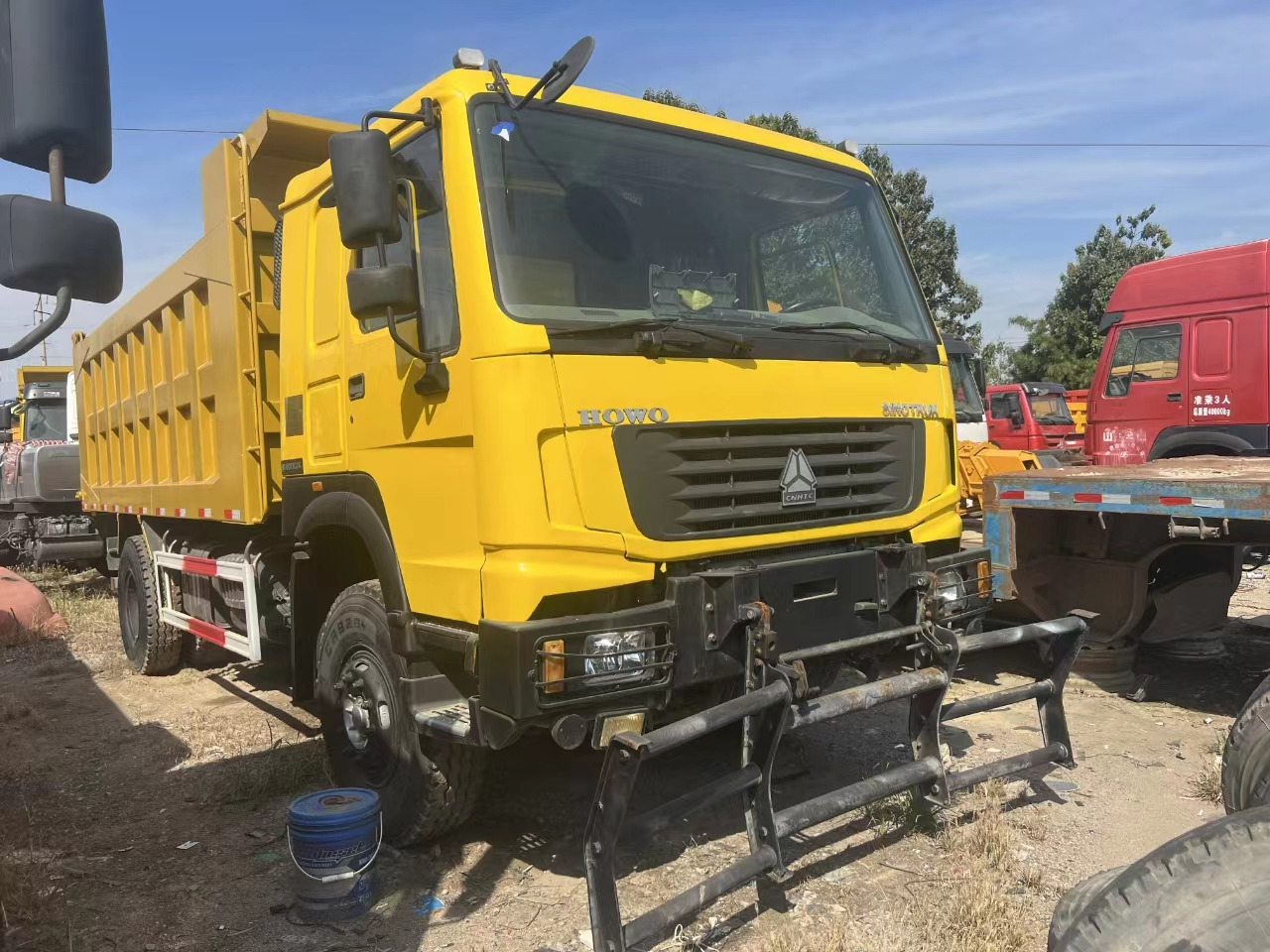 SINOTRUK HOWO 4x2 - Tipper: picture 1 SINOTRUK HOWO 4x2 - Tipper: picture 1