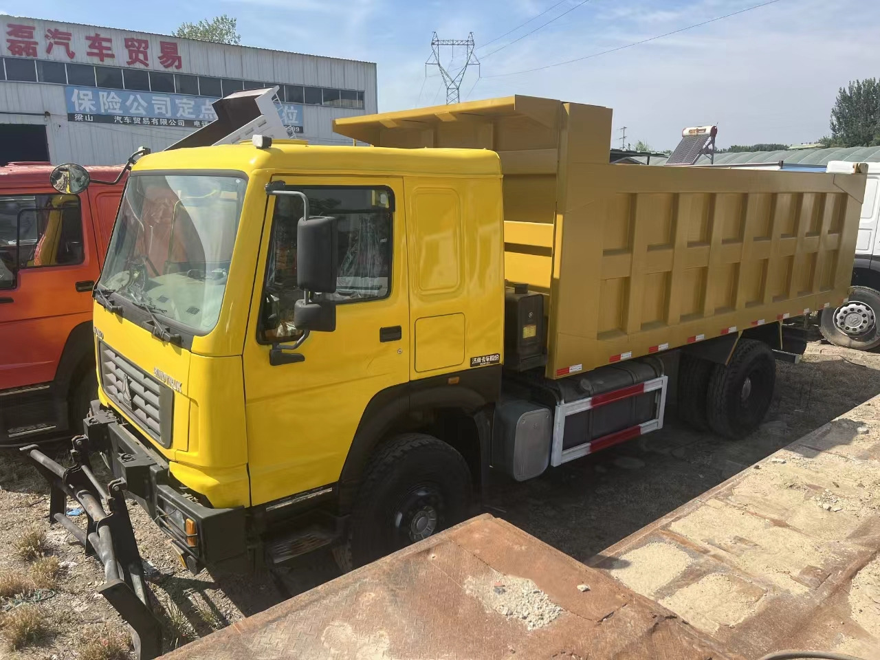 SINOTRUK HOWO 4x2 - Tipper: picture 2 SINOTRUK HOWO 4x2 - Tipper: picture 2