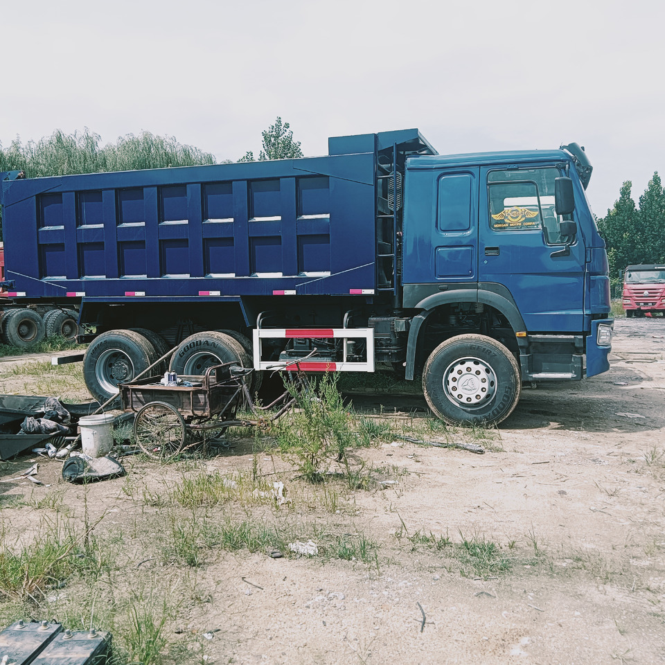 SINOTRUK HOWO - Tipper: picture 4 SINOTRUK HOWO - Tipper: picture 4